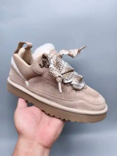 UGG 4032 model 35-45
