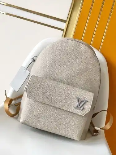 LV double shoulder bag Louis Vuitton men's bag Louis Vuitton crossbody bag uses imported top-grade o