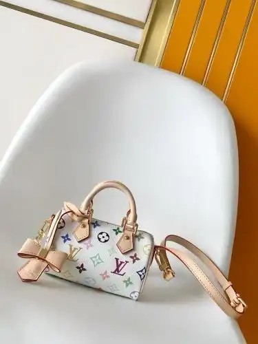 LV pillow bag Louis Vuitton women's bag Louis Vuitton crossbody bag uses imported top-grade original