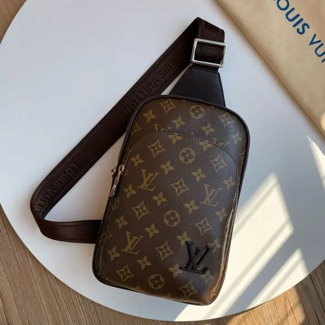 KK02450  (7).webp