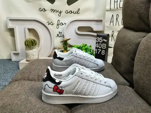 178D Adidas Clover Originals Superstar GW7168 Shell Head Classic versatile casual sports shoes High-