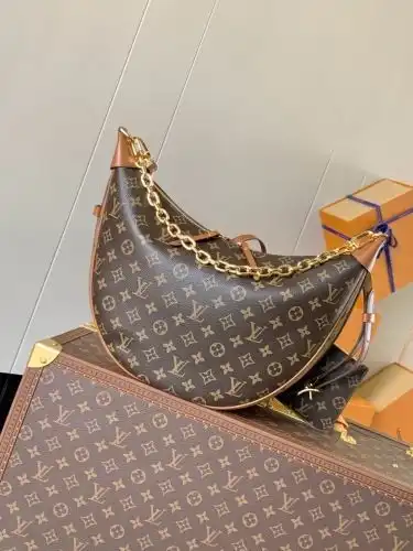 LV chain bag Louis Vuitton women's bag Louis Vuitton crossbody bag uses imported top-grade original 