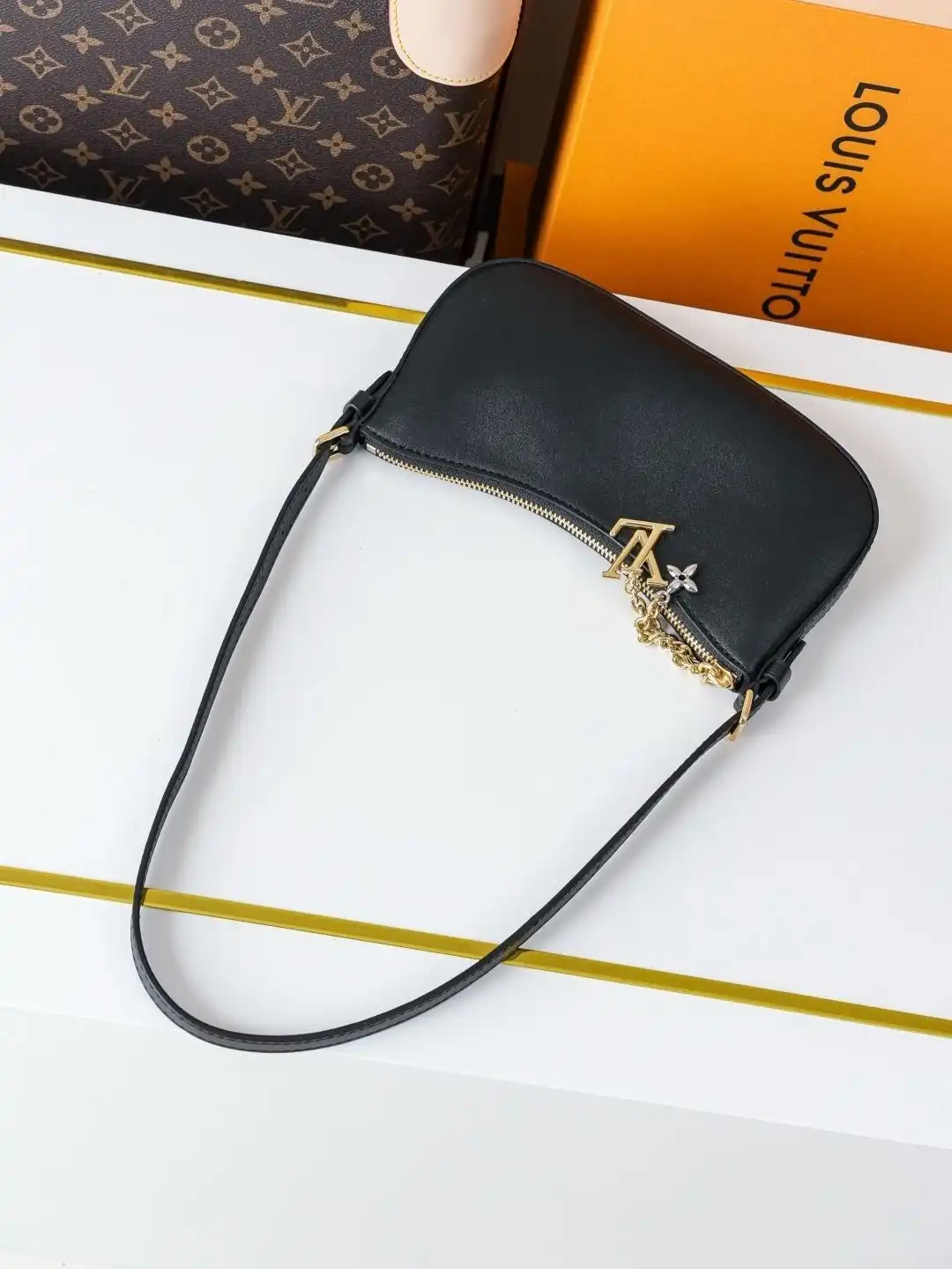 KK03650  (4).webp