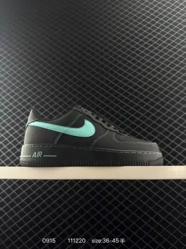 NIKE AIR FORCE 1'07 Original last cardboard Create a pure low-gross air force style Focus on foreign