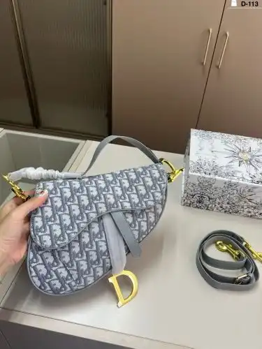 DIOR saddle bag Dior women's bag Dior crossbody bag uses imported original cowhide high-end quality 