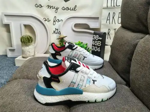 304D company-level Adidas Nite Jogger Boost Earth color system Barcode Wang Jiaer endorsement model 