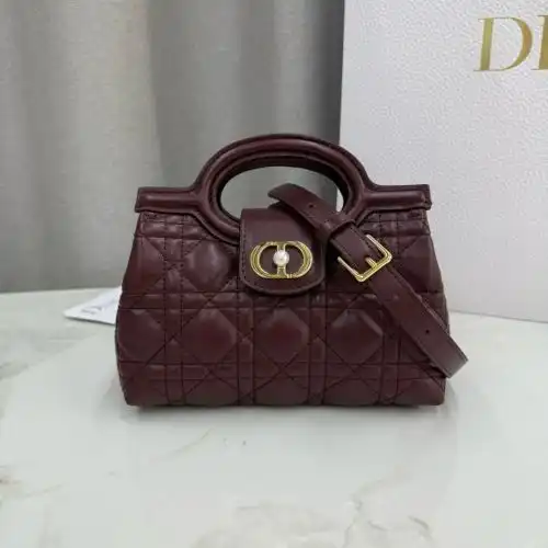 DIOR handbag Dio women's bag Dio crossbody bag uses imported top-grade original leather High-end dup