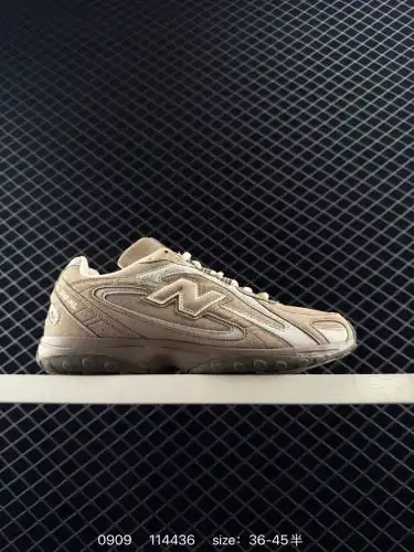 1 New Balance 204L series New Balance thin-soled shoes Thin-soled leather shoelaces German training 