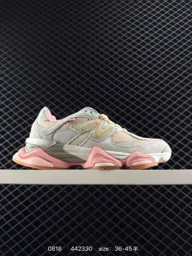 The New Balance NB 9060 shoe is inspired by the designer's memories of summer. The upper body is spl