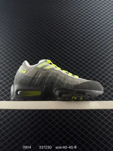 Nike NIKE AIR MAX SP Nike air cushion retro jogging versatile shoes Casual sports shoes This pair of