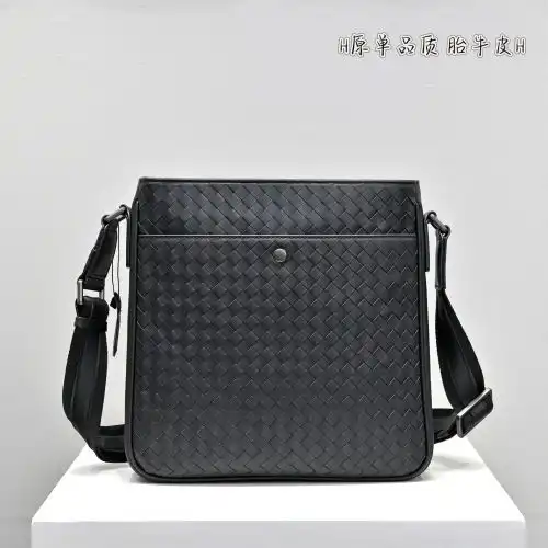 BV single shoulder bag Baodie family men's bag Baodie family crossbody bag adopts imported top-grade