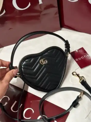 GUCCI love pericarp, ancient chubby women's bag, ancient chubby crossbody bag, imported top-grade or