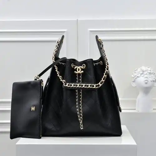 CHANEL underarm bag Chanel women's bag Chanel crossbody bag is made of imported original cowhide hig