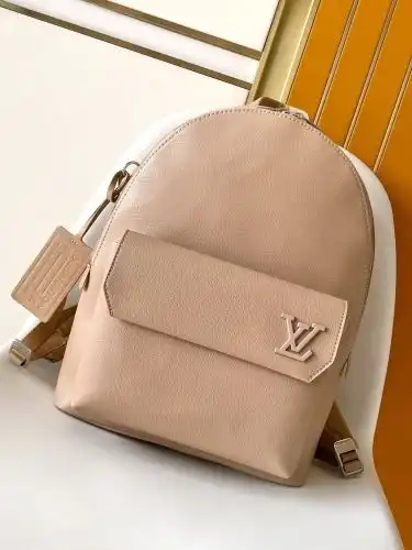 LV double shoulder bag Louis Vuitton men's bag Louis Vuitton crossbody bag uses imported top-grade o