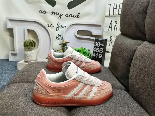 419DAdidasad Bunny Gazelle Indoor JS5052 uses a translucent fur combined environmentally friendly fi