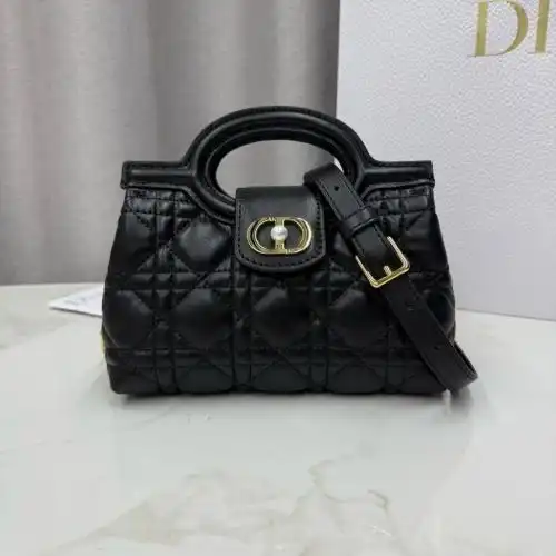DIOR handbag Dio women's bag Dio crossbody bag uses imported top-grade original leather High-end dup