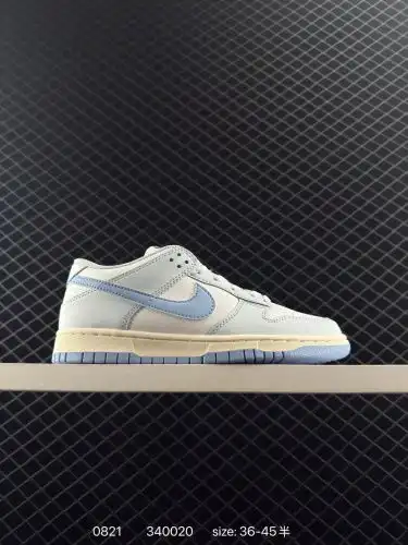 Nike SB Dunk Low Dunk Series Low Casual Sports Skateboard Shoes are made of soft cow leather upper m