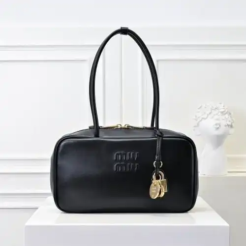 MiuMiu handbag, ladies, ladies, crossbody bag, imported original cowhide, high-end quality, gift bag