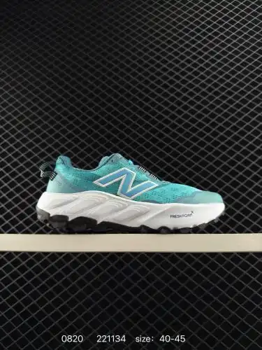 Company-level ✅New Balance W8 series retro daddy style casual sports jogging shoes. The 8 series is 