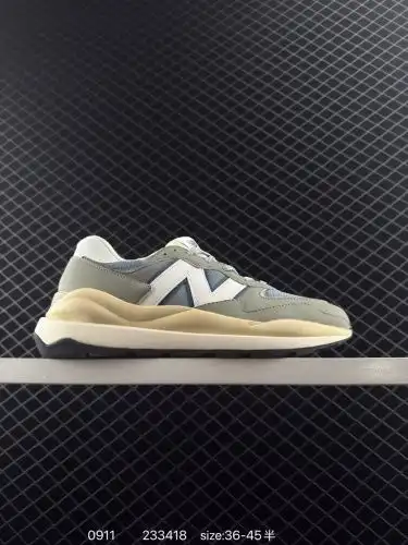 90 NB New Balance M5740 series retro daddy style casual sports jogging shoes Article number: WR740RG