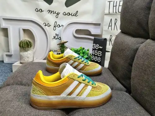 866DAdidasad Bunny Gazelle Indoor JS5053 uses a translucent fur combined environmentally friendly fi