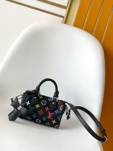 LV pillow bag Louis Vuitton women's bag Louis Vuitton crossbody bag uses imported top-grade original
