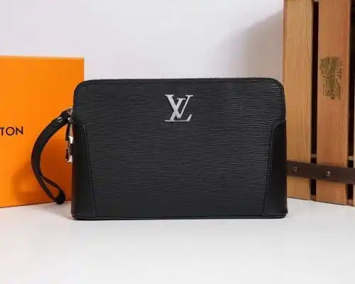 LV clutch Louis Vuitton men's bag Louis Vuitton crossbody bag uses imported original cowhide high-en