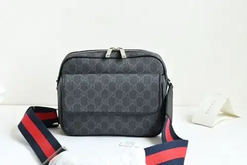 GUCCI email bag Gu Chen men's bag Gu Chen crossbody bag Use imported top-grade original leather High