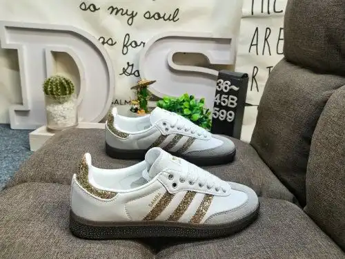 599DAdidas SAMBA OG KL6266 The classic Originals original fur layer made in recent years, slender sh