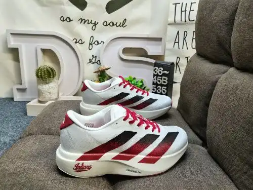 535D company-level ✅Adidas ADIZEROEvoid SL M light running shoes The adidas running shoes design alw