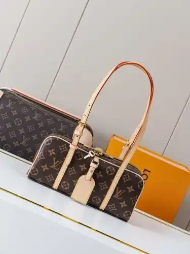 LV single shoulder bag Louis Vuitton women's bag Louis Vuitton crossbody bag is imported top-grade o