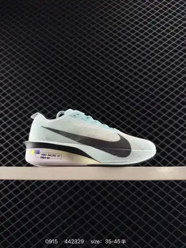 Nike ZoomX Streakfly 2 marathon soft cushioned ultralight breathable running shoes, integrated foam 