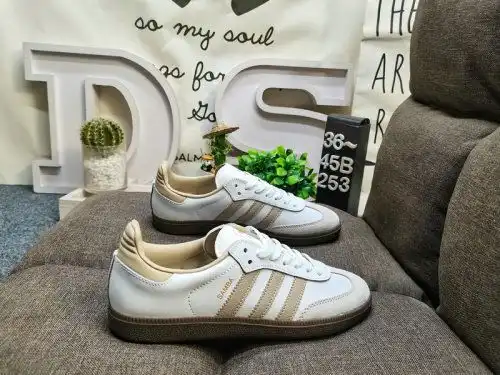 253DAdidas SAMBA OG The classic Originals original fur layer made from recent classic Originals, sle