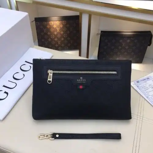 GUCCI clutch bag Guqi men's bag Guqi crossbody bag uses imported original cowhide high-end quality D