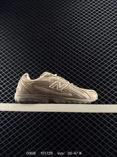 New Balance 204 series retro casual sports versatile dad running shoes #Use pig-ba leather combined 
