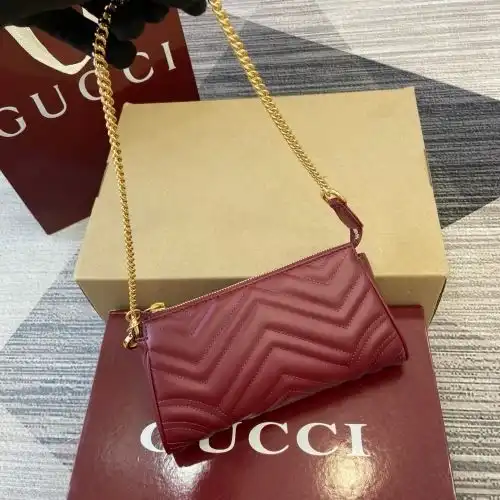 GUCCI underarm bag, Gu Chen women's bag, Gu Chen crossbody bag, uses imported top-grade original lea