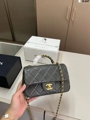 CHANEL square fat bag Chanel women's bag Chanel crossbody bag adopts imported original cowhide high-