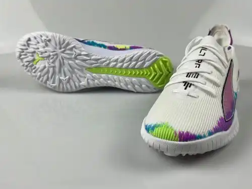 (Arrival 39-45) Puma FUTURE 8 ULTIMATE TF Broken Nails 39-45