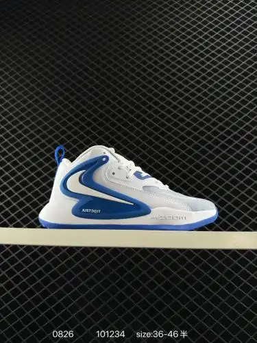 Nike Zoom HyperSet 2 SE Nike Lightweight Balanced Low-Top Training Sneakers The #HyperSet Series pro