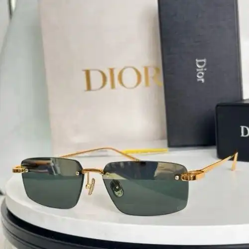 CDiorS4U