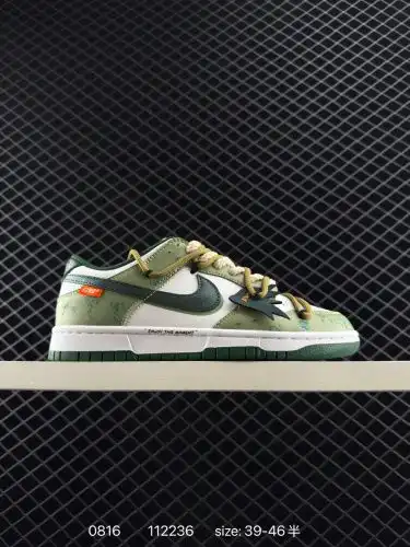1 Nike SB Dunk Low x straps produced by Pure Original Factory Highly recommended original head layer