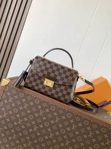 LV handbag Louis Vuitton women's bag Louis Vuitton crossbody bag uses imported top-grade original le