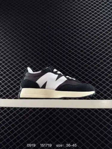 New Balance MS327 retro casual sports jogging shoes. A new look created in a purer retro style. The 