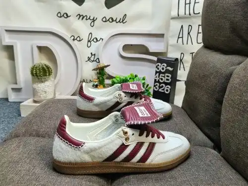 326DAdidas SAMBA OG The classic Originals original fur layer made in recent years, slender shoe last
