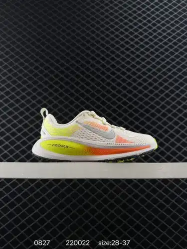 Children's shoes Nike VOMERO 18 Nike Comfortable shock-absorbing and anti-slip low-top running shoes