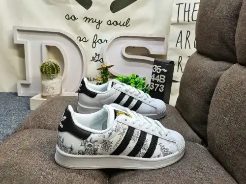 373D Adidas Clover Originals Superstar EG48 Shell Head Classic versatile casual sports shoes High-de