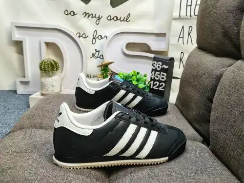 122D Adidas K 74 IG81 Clover Retro Men's and Women's Casual Sports and Evergrande Campus Shoes