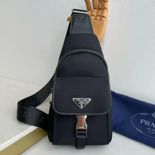 PRADA chest bag Purada men's bag Purada crossbody bag using imported original cowhide high-end quali