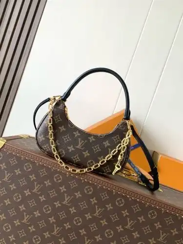 LV underarm bag Louis Vuitton women's bag Louis Vuitton crossbody bag uses imported top-grade origin