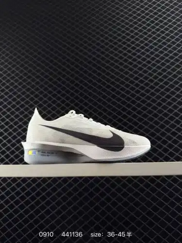 1 Nike NIKE VAPORFLY NEXT%4 uses the design language of the previous work as a whole, and upgrades t